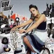 Der musikalische text ALFIE von LILY ALLEN ist auch in dem Album vorhanden Alright, still (2006)