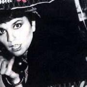 Der musikalische text I CAN'T LET GO von LINDA RONSTADT ist auch in dem Album vorhanden Mad love (1980)