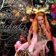 Der musikalische text SACRED von LITA FORD ist auch in dem Album vorhanden Wicked wonderland (2009)