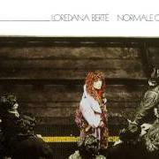 Der musikalische text SPIAGGE DI NOTTE von LOREDANA BERTÈ ist auch in dem Album vorhanden Normale o super (1976)