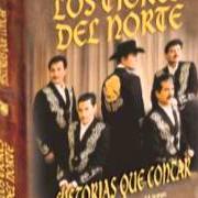 Der musikalische text LE COMPRÉ LA MUERTE A MI HIJO von LOS TIGRES DEL NORTE ist auch in dem Album vorhanden Historias que contar (2006)