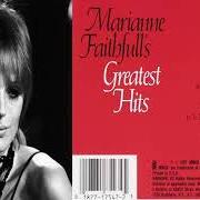 Der musikalische text TROUBLE IN MIND (THE RETURN) von MARIANNE FAITHFULL ist auch in dem Album vorhanden Faithfull: a collection of her best recordings (1994)