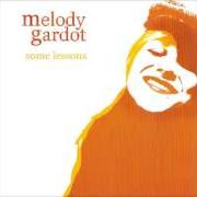 Der musikalische text MOMMA von MELODY GARDOT ist auch in dem Album vorhanden Some lessons (2005)