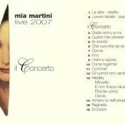 Der musikalische text PADRE DAVVERO von MIA MARTINI ist auch in dem Album vorhanden Una donna, una storia (1998)