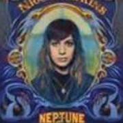 Der musikalische text WAR TORN von NICOLE ATKINS ist auch in dem Album vorhanden Neptune city (2007)