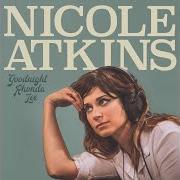 Der musikalische text WAR TORN von NICOLE ATKINS ist auch in dem Album vorhanden Bleeding diamonds (2006)
