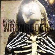Der musikalische text FUNERAL SINGER von NORMA JEAN ist auch in dem Album vorhanden Wrongdoers (2013)