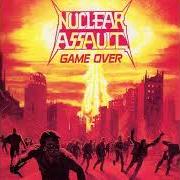 Der musikalische text BRAIN DEATH von NUCLEAR ASSAULT ist auch in dem Album vorhanden Game over (1986)