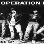 Der musikalische text CRETIN HOP von OPERATION IVY ist auch in dem Album vorhanden Ramones (1987)