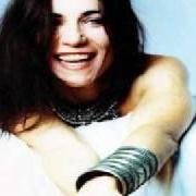 Der musikalische text DOVE COLPIRE (IBERICA) von PAOLA TURCI ist auch in dem Album vorhanden Candido (1991)