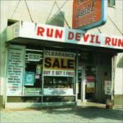Der musikalische text I GOT STUNG von PAUL MCCARTNEY ist auch in dem Album vorhanden Run devil run (1999)
