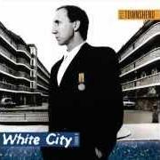 Der musikalische text GIVE BLOOD von PETE TOWNSHEND ist auch in dem Album vorhanden White city: a novel (1985)
