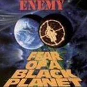 Der musikalische text B SIDE WINS AGAIN von PUBLIC ENEMY ist auch in dem Album vorhanden Fear of a black planet (1990)