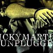 Der musikalische text CON TU NOMBRE von RICKY MARTIN ist auch in dem Album vorhanden Ricky martin: mtv unplugged (2006)
