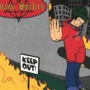 Der musikalische text HARD TO BE YOURSELF von SATANIC SURFERS ist auch in dem Album vorhanden Keep out (1994)