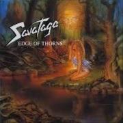 Der musikalische text CONVERSATION PIECE von SAVATAGE ist auch in dem Album vorhanden Edge of thorns (1993)