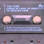 Der musikalische text JUMPING SOMEONE ELSE'S TRAIN von THE CURE ist auch in dem Album vorhanden Standing on the beach (staring at the sea): the singles (1985)