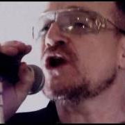 Der musikalische text BREATHE von U2 ist auch in dem Album vorhanden No line on the horizon (2009)