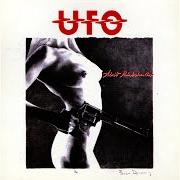 Der musikalische text LONELY CITIES (OF THE HEART) von UFO ist auch in dem Album vorhanden Ain't misbehavin' (1988)