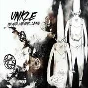 Der musikalische text SAFE IN MIND von UNKLE ist auch in dem Album vorhanden Never never land (2003)