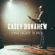 Der musikalische text A COWBOY'S PRAYER, PROMISE LAND von CASEY DONAHEW BAND ist auch in dem Album vorhanden One light town (2019)