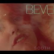 Der musikalische text CONTACT von BEVERLY ist auch in dem Album vorhanden The blue swell (2016)