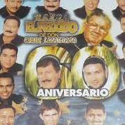 Der musikalische text IMPOSIBLE OLVIDARTE von BANDA EL RECODO ist auch in dem Album vorhanden Tengo una ilusión (1998)