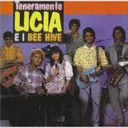 Der musikalische text NEL TUO SORRISO von BEE HIVE ist auch in dem Album vorhanden Teneramente licia e i bee hive (1987)