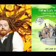 Der musikalische text LIPSTICK JUNGLE von NEWTON FAULKNER ist auch in dem Album vorhanden Rebuilt by humans (2009)
