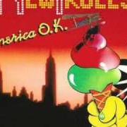 Der musikalische text IO SCONSOLATO IN RIVA AL MARE von NEW TROLLS ist auch in dem Album vorhanden America ok (1982)