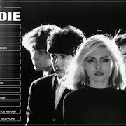 Der musikalische text IN THE SUN von BLONDIE ist auch in dem Album vorhanden Blondie (1976)