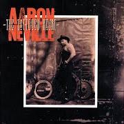 Der musikalische text CRYING IN THE CHAPEL von AARON NEVILLE ist auch in dem Album vorhanden The tattooed heart (1995)