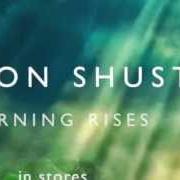 Der musikalische text GREAT IS THE CHORUS von AARON SHUST ist auch in dem Album vorhanden Morning rises (2013)