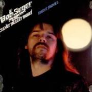 Der musikalische text ROCK AND ROLL NEVER FORGETS von BOB SEGER ist auch in dem Album vorhanden Night moves (1976)