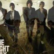 Der musikalische text JUST FOR TONIGHT von ONE NIGHT ONLY ist auch in dem Album vorhanden Started a fire (2008)
