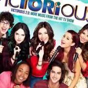 Der musikalische text TAKE A HINT von VICTORIA JUSTICE ist auch in dem Album vorhanden Victorious 2.0 more music from the hit tv show (2012)