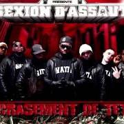 Der musikalische text CA SE RESSENT DANS L'ÉCRITURE von SEXION D'ASSAUT ist auch in dem Album vorhanden L'écrasement de tête (2009)
