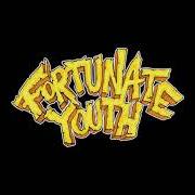 Der musikalische text BE STRONG von FORTUNATE YOUTH ist auch in dem Album vorhanden Fortunate youth (2017)