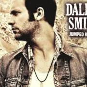 Der musikalische text IF IT GETS YOU WHERE YOU WANNA TO GO von DALLAS SMITH ist auch in dem Album vorhanden Jumped right in (2012)