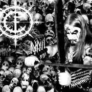 Der musikalische text A WORLD OF BONES von CARPATHIAN FOREST ist auch in dem Album vorhanden Morbid fascination of death (2001)