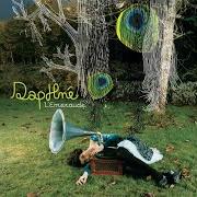 Der musikalische text L'ILE VOISINE von DAPHNÉ ist auch in dem Album vorhanden L'emeraude (2005)