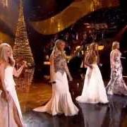 Der musikalische text HARK THE HERALD ANGELS SING von CELTIC WOMAN ist auch in dem Album vorhanden Home for christmas (2012)