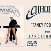 Der musikalische text 100% von CHROMEO ist auch in dem Album vorhanden Fancy footwork (2007)