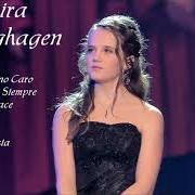 Der musikalische text AVE MARIA von AMIRA WILLIGHAGEN ist auch in dem Album vorhanden Amira (2014)