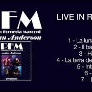 Der musikalische text LA CARROZZA DI HANS von P.F.M. (PREMIATA FORNERIA MARCONI) ist auch in dem Album vorhanden Live in roma (feat. ian anderson) (2012)
