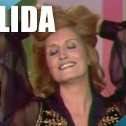Der musikalische text FEMME EST LA NUIT von DALIDA ist auch in dem Album vorhanden Besame mucho (1976)