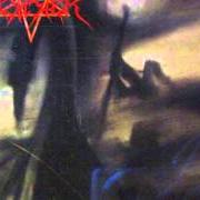 Der musikalische text SKYLINE IN FLAMES (INTRO) von DESASTER ist auch in dem Album vorhanden A touch of medieval darkness (1996)