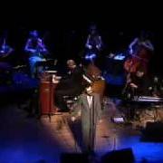Der musikalische text NOVACAINE FOR THE SOUL von EELS ist auch in dem Album vorhanden With strings live at town hall (2006)
