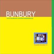 Der musikalische text LEJOS DE LA TRISTEZA von ENRIQUE BUNBURY ist auch in dem Album vorhanden Pequeño (1999)