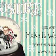 Der musikalische text BLOOD ON THE SNOW von ERASURE ist auch in dem Album vorhanden Snow globe (2013)